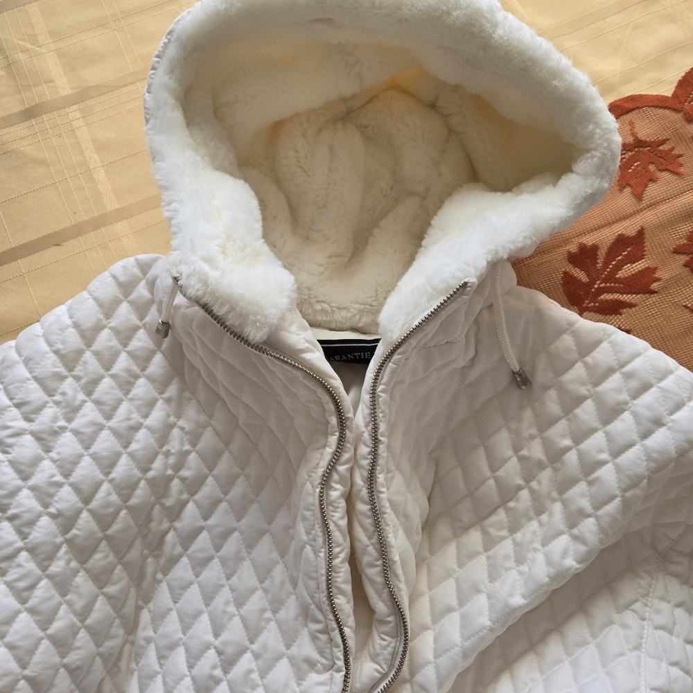 Womens  size XS white jacket with hood.